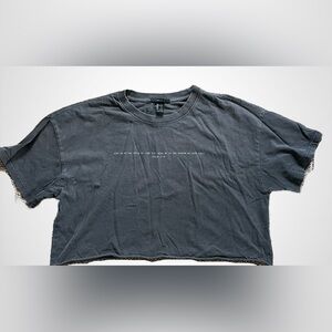 Forever 21 Gray Short Sleeve Tee Minimalist Design